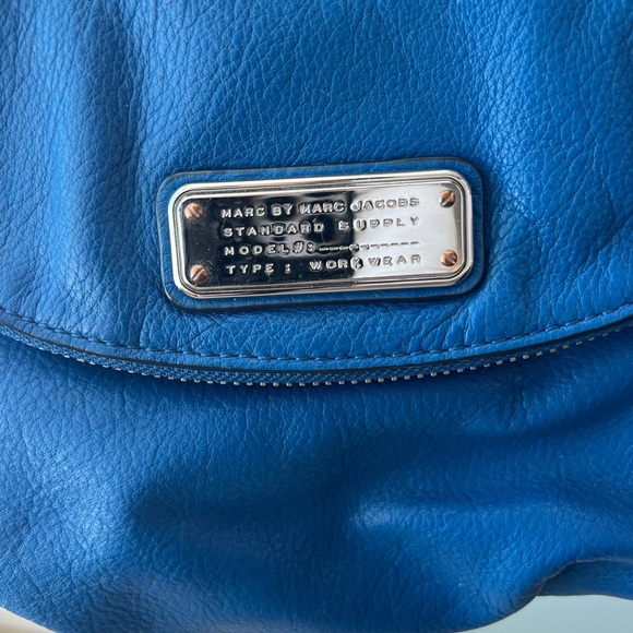 Marc by Marc Jacobs crossbody medium sized bag. - Picture 3 of 12